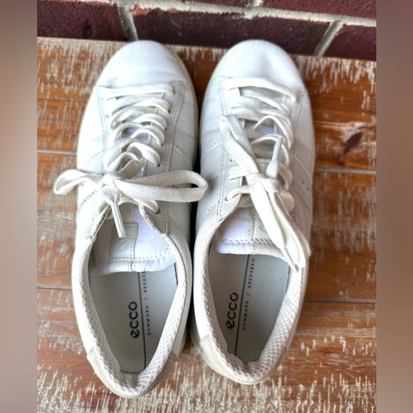 Ecco Street Light Sneakers - Picture 9 of 11